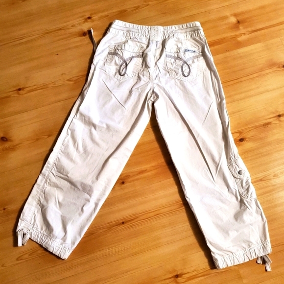 Calvin Klein Women's Capri White Jeans - Picture 9 of 9